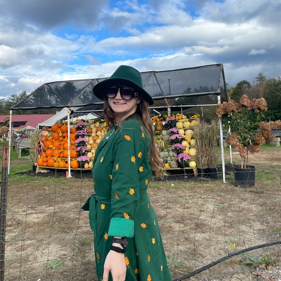 Meet your Posher, Larisa - Picture 3 of 6